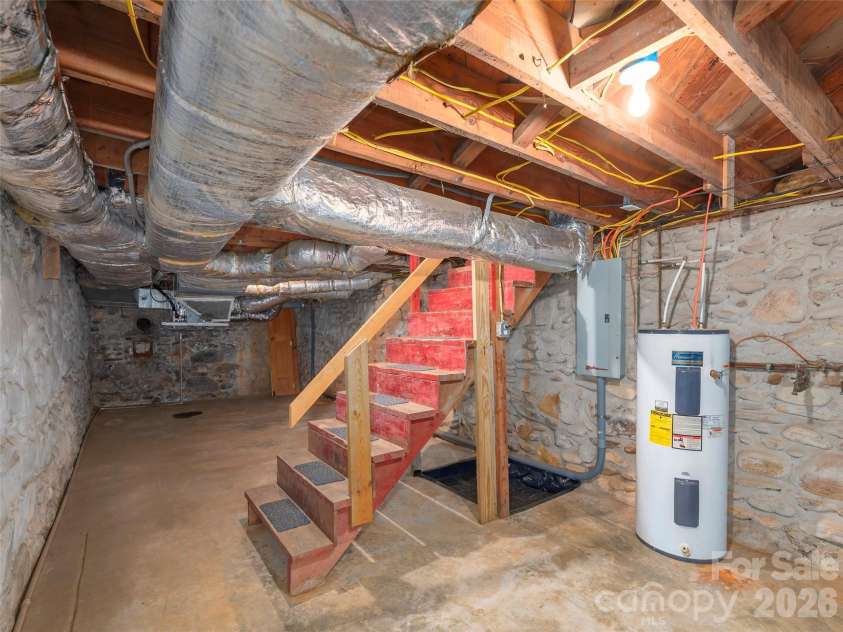 20 Zemery Lane, Waynesville, NC 28786.  MLS# CAR4359069, YatesRealty ID 8645. 