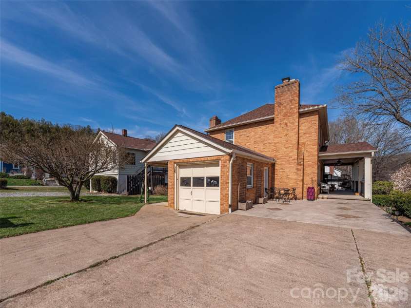 20 Zemery Lane, Waynesville, NC 28786.  MLS# CAR4359069, YatesRealty ID 8645. 