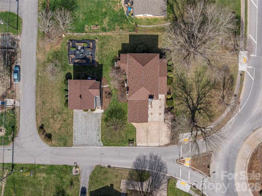 20 Zemery Lane, Waynesville, NC 28786.  MLS# CAR4359069, YatesRealty ID 8645. 