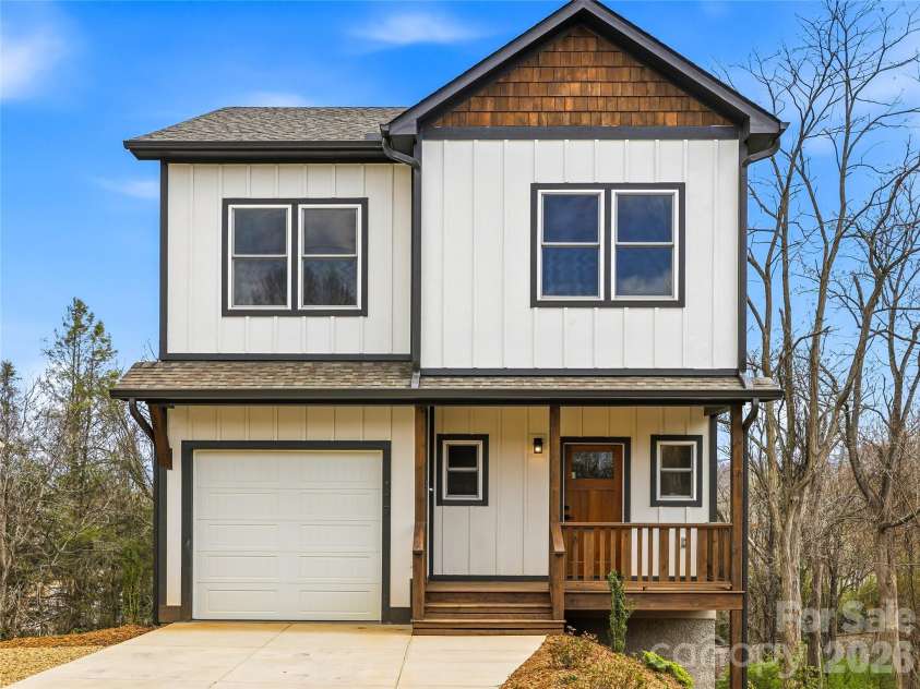 117 Third Street, Asheville, NC 28803.  MLS# CAR4358061, YatesRealty ID 8647. 