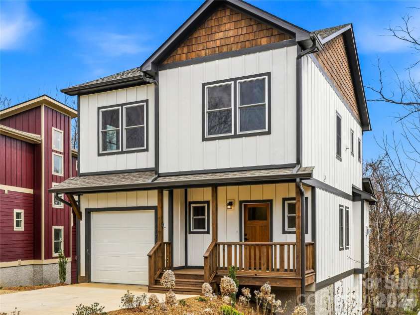 117 Third Street, Asheville, NC 28803.  MLS# CAR4358061, YatesRealty ID 8647. 
