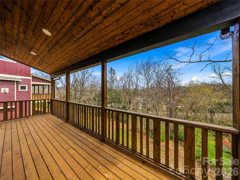 117 Third Street, Asheville, NC 28803.  MLS# CAR4358061, YatesRealty ID 8647. 