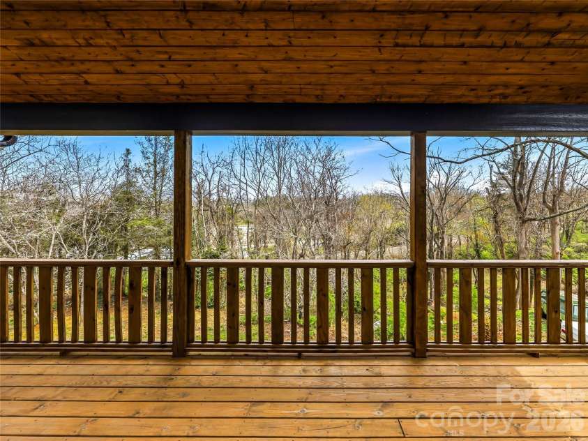 117 Third Street, Asheville, NC 28803.  MLS# CAR4358061, YatesRealty ID 8647. 