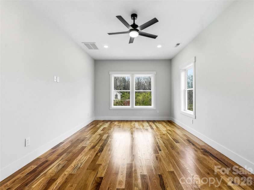 117 Third Street, Asheville, NC 28803.  MLS# CAR4358061, YatesRealty ID 8647. 