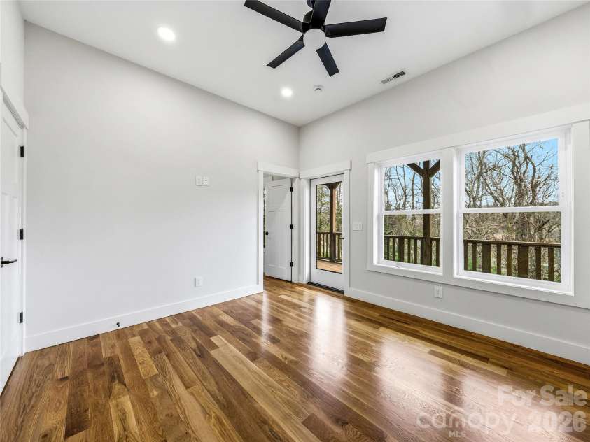117 Third Street, Asheville, NC 28803.  MLS# CAR4358061, YatesRealty ID 8647. 