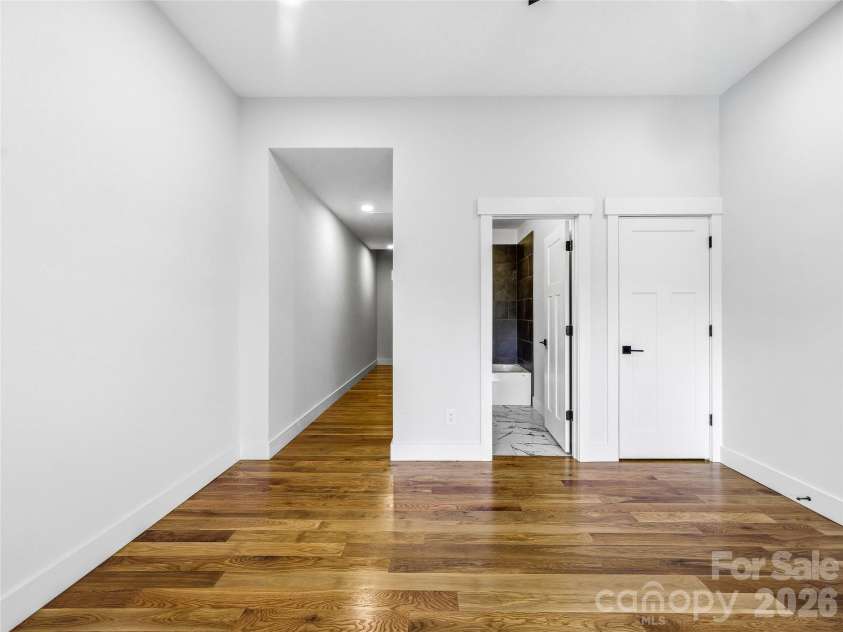 117 Third Street, Asheville, NC 28803.  MLS# CAR4358061, YatesRealty ID 8647. 