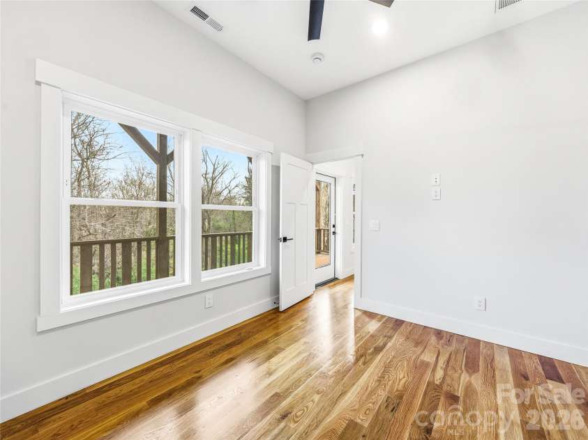 117 Third Street, Asheville, NC 28803.  MLS# CAR4358061, YatesRealty ID 8647. 