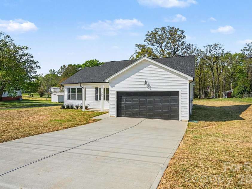 308 White Street, Marshville, NC 28103.  MLS# CAR4365251, YatesRealty ID 8648. 