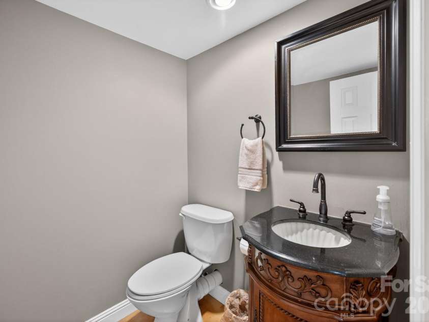 121 Sterling Court, Salisbury, NC 28144.  MLS# CAR4364797, YatesRealty ID 8649. Half bathroom basement 