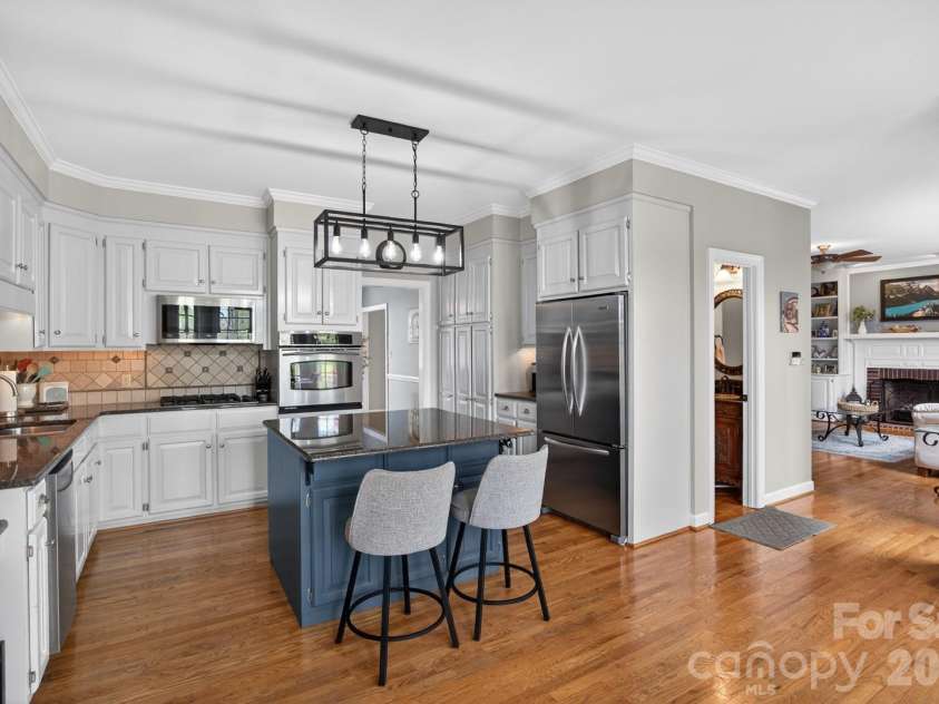121 Sterling Court, Salisbury, NC 28144.  MLS# CAR4364797, YatesRealty ID 8649. Kitchen 