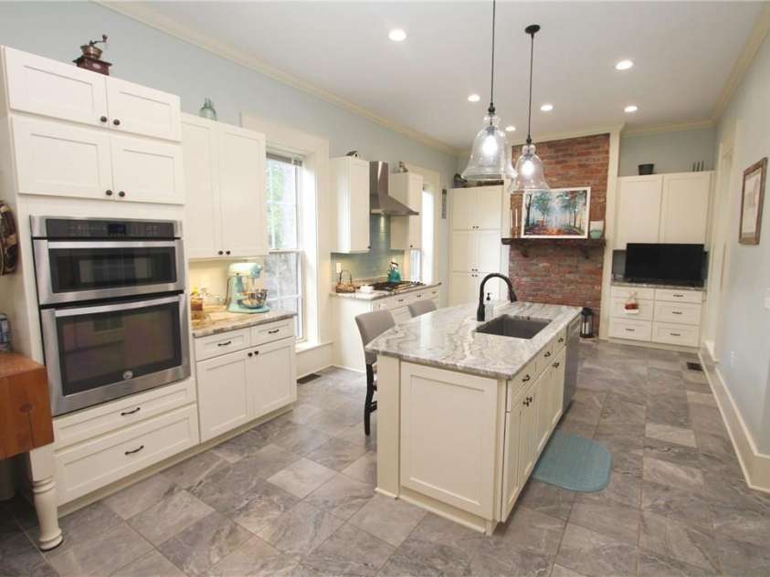 318 Camden Road, Wadesboro, NC 28170.  MLS# CAR3904497, YatesRealty ID 865. 2018 KITCHEN REMODEL WITH CUSTOM KITCHEN CABINETS BUILT FOR THIS LARGE SPACE