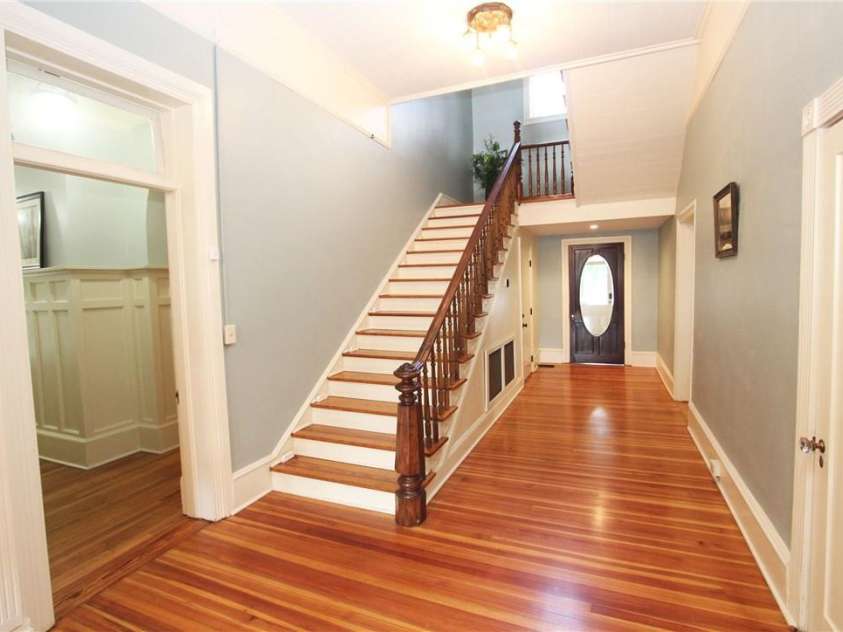 318 Camden Road, Wadesboro, NC 28170.  MLS# CAR3904497, YatesRealty ID 865. BEAUTIFUL ORIGINAL STAIRCASE, DINING ROOM OFF TO THE LEFT.NEW HALF BATH WITH STATELY FIXTURES BEHIND DOOR ON THE RIGHT, COMPLETED IN 2022.