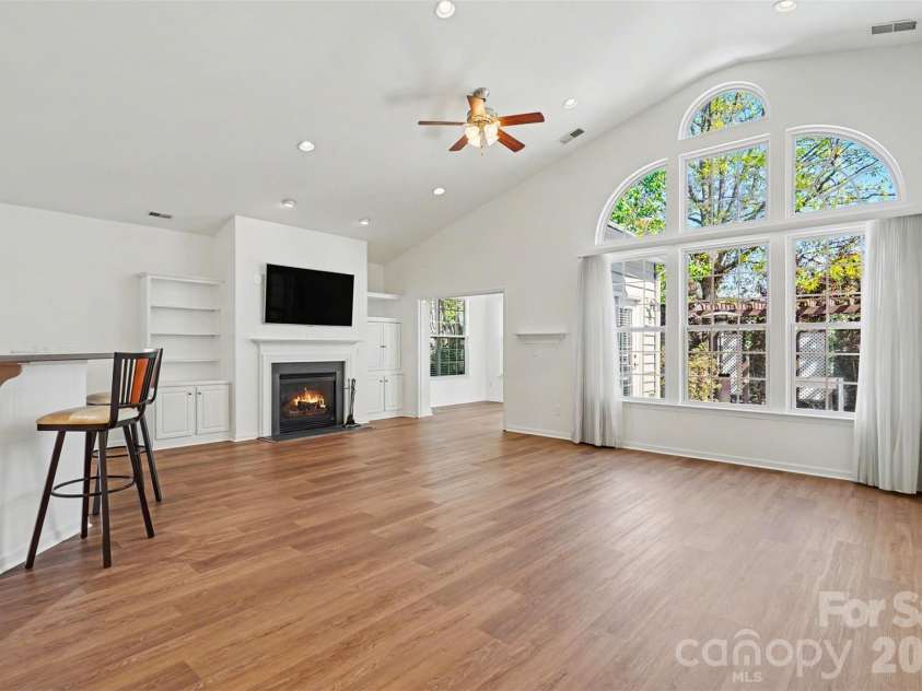 977 Platinum Drive, Fort Mill, SC 29708.  MLS# CAR4363219, YatesRealty ID 8651. 