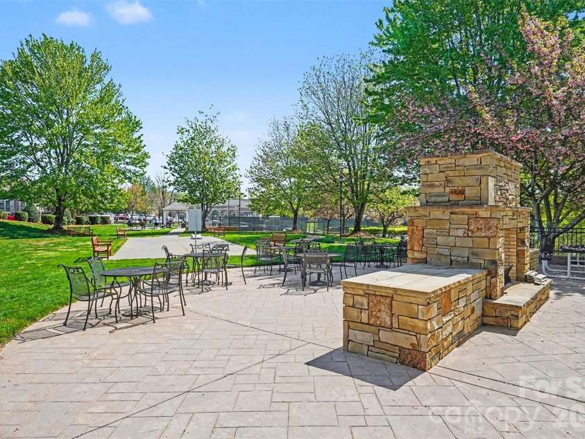 977 Platinum Drive, Fort Mill, SC 29708.  MLS# CAR4363219, YatesRealty ID 8651. 