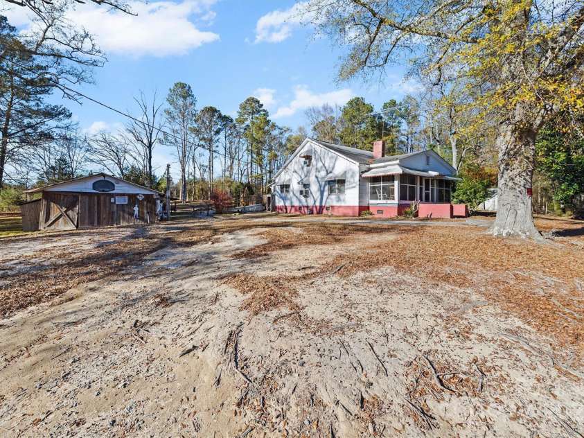 2012 Baton Rouge Road, Chester, SC 29706.  MLS# CAR4328649, YatesRealty ID 8652. 