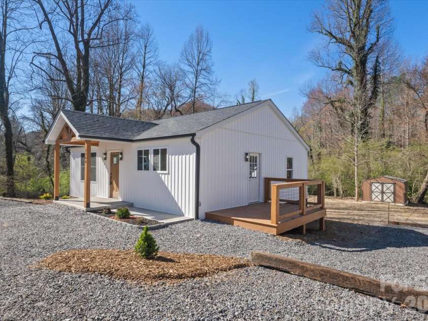 5588 Sugar Hill Road, Marion, NC 28752.  MLS# CAR4358753, YatesRealty ID 8653. 