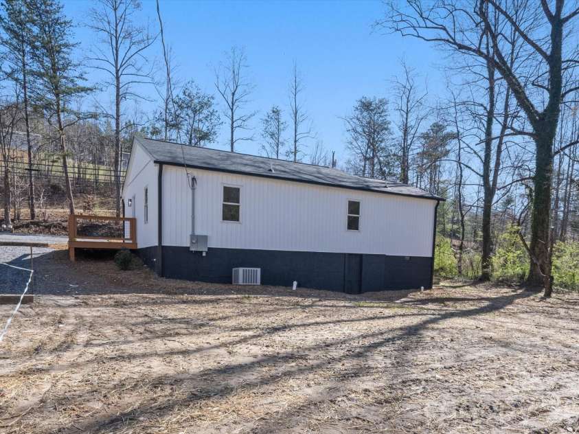 5588 Sugar Hill Road, Marion, NC 28752.  MLS# CAR4358753, YatesRealty ID 8653. 