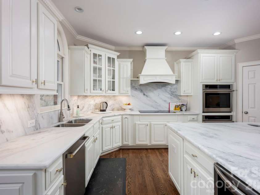 14109 Timbergreen Drive, Huntersville, NC 28078.  MLS# CAR4359413, YatesRealty ID 8657. Kitchen