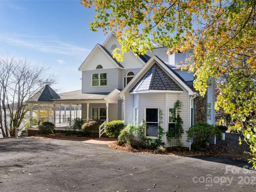 4950 Canterbury Place, Morganton, NC 28655.  MLS# CAR4251001, YatesRealty ID 8660. 