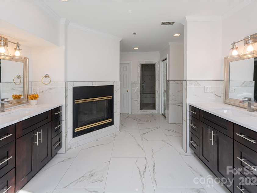 4950 Canterbury Place, Morganton, NC 28655.  MLS# CAR4251001, YatesRealty ID 8660. 