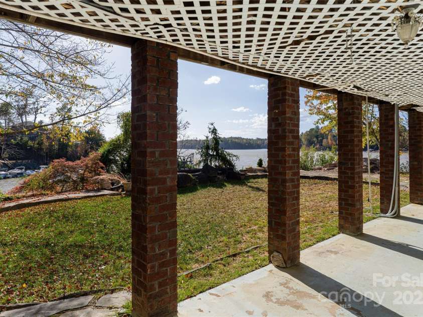 4950 Canterbury Place, Morganton, NC 28655.  MLS# CAR4251001, YatesRealty ID 8660. 