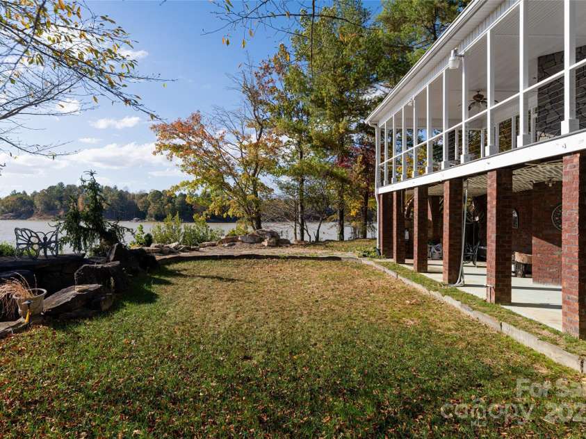 4950 Canterbury Place, Morganton, NC 28655.  MLS# CAR4251001, YatesRealty ID 8660. 