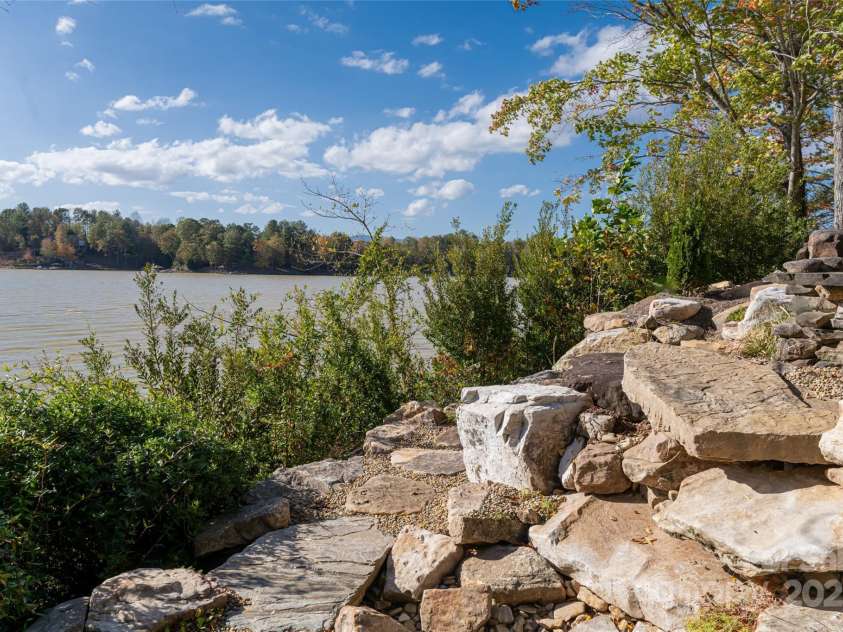 4950 Canterbury Place, Morganton, NC 28655.  MLS# CAR4251001, YatesRealty ID 8660. 