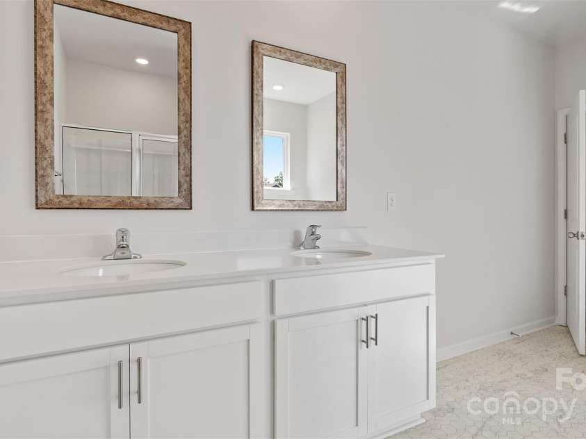 624 Country Oak Drive, Asheville, NC 28804.  MLS# CAR4252065, YatesRealty ID 8661. Photos are representative