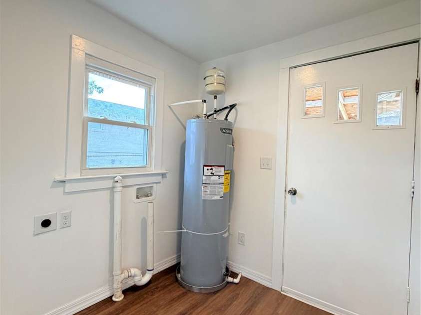 1114 Mount Olivet Road, Kannapolis, NC 28083.  MLS# CAR4350055, YatesRealty ID 8664. Laundry room