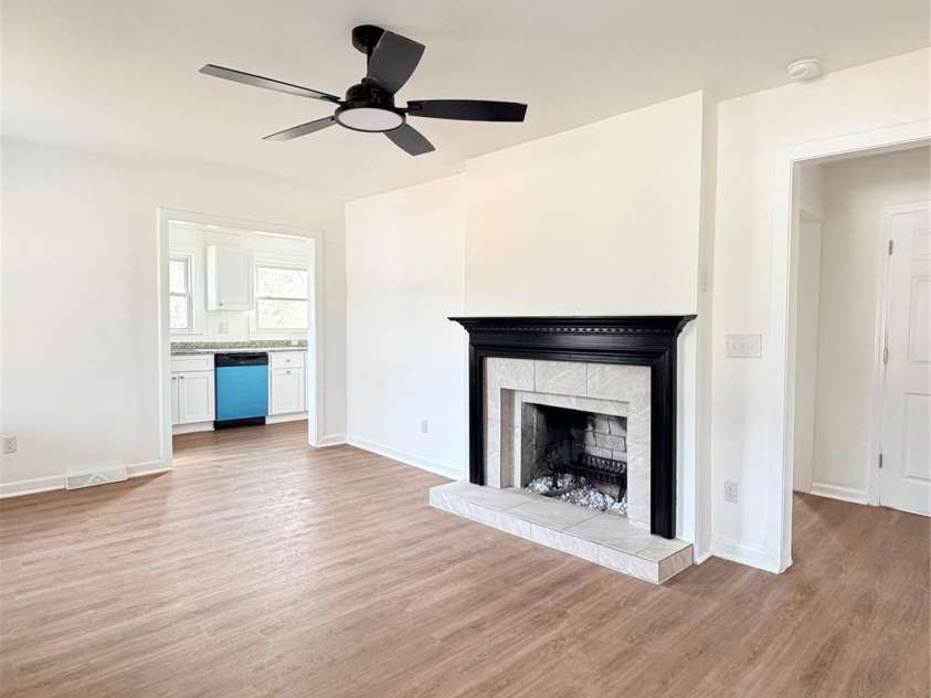 1114 Mount Olivet Road, Kannapolis, NC 28083.  MLS# CAR4350055, YatesRealty ID 8664. Living room