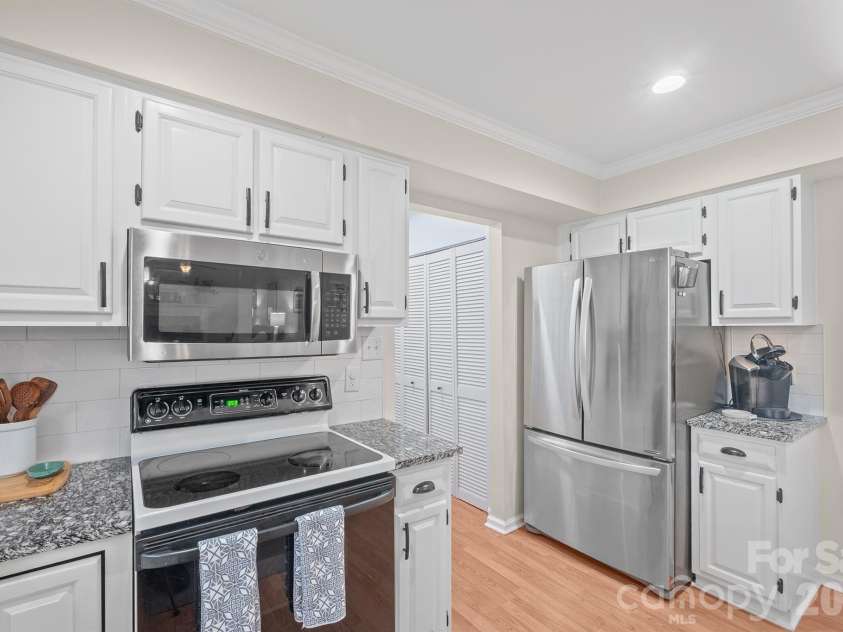 14604 Hanloch Court, Charlotte, NC 28262.  MLS# CAR4337953, YatesRealty ID 8666. 