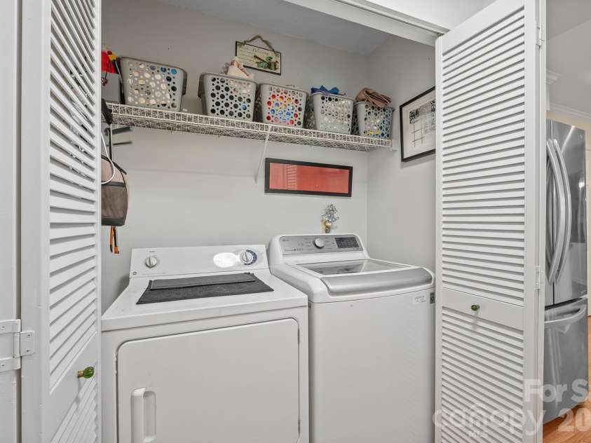 14604 Hanloch Court, Charlotte, NC 28262.  MLS# CAR4337953, YatesRealty ID 8666. 