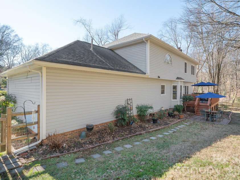 14604 Hanloch Court, Charlotte, NC 28262.  MLS# CAR4337953, YatesRealty ID 8666. 