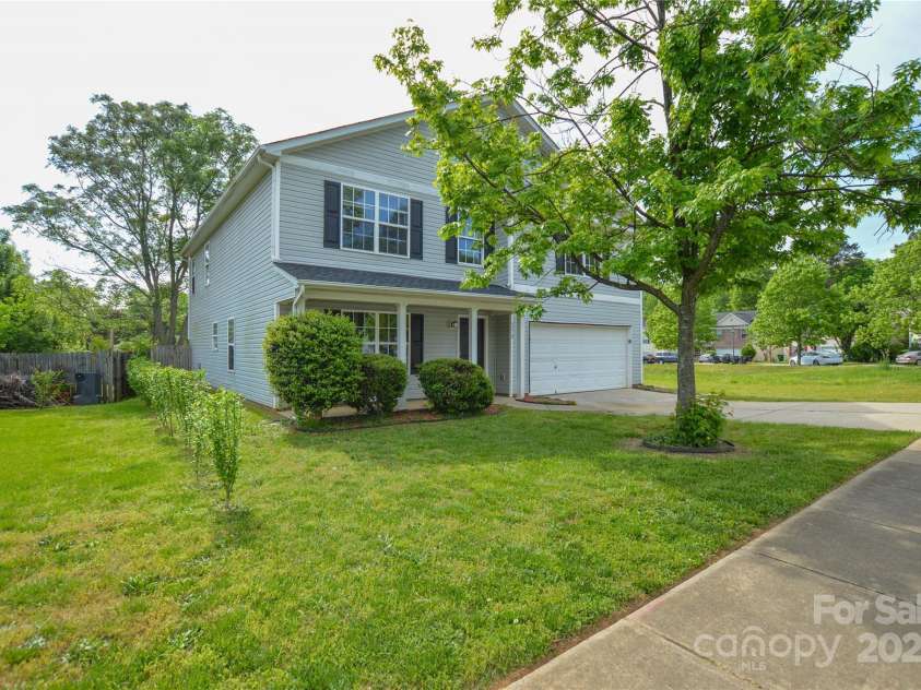 5219 Biederbeck Drive, Charlotte, NC 28212.  MLS# CAR4248712, YatesRealty ID 8667. 