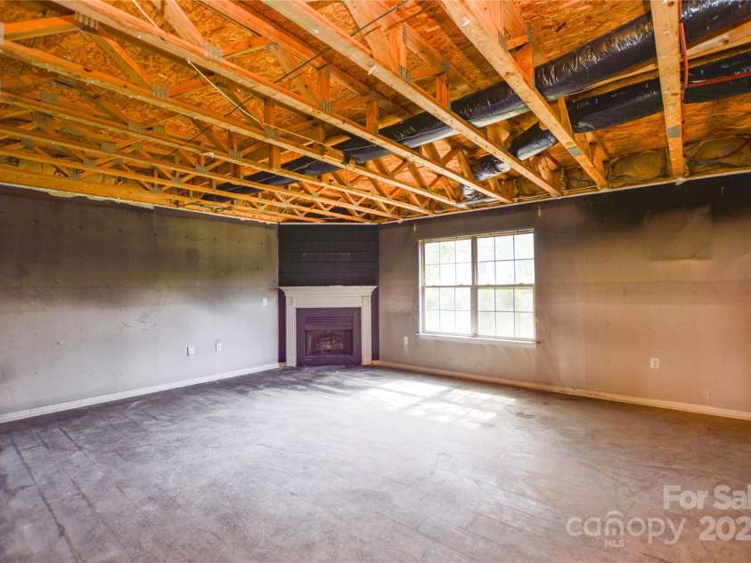 5219 Biederbeck Drive, Charlotte, NC 28212.  MLS# CAR4248712, YatesRealty ID 8667. 