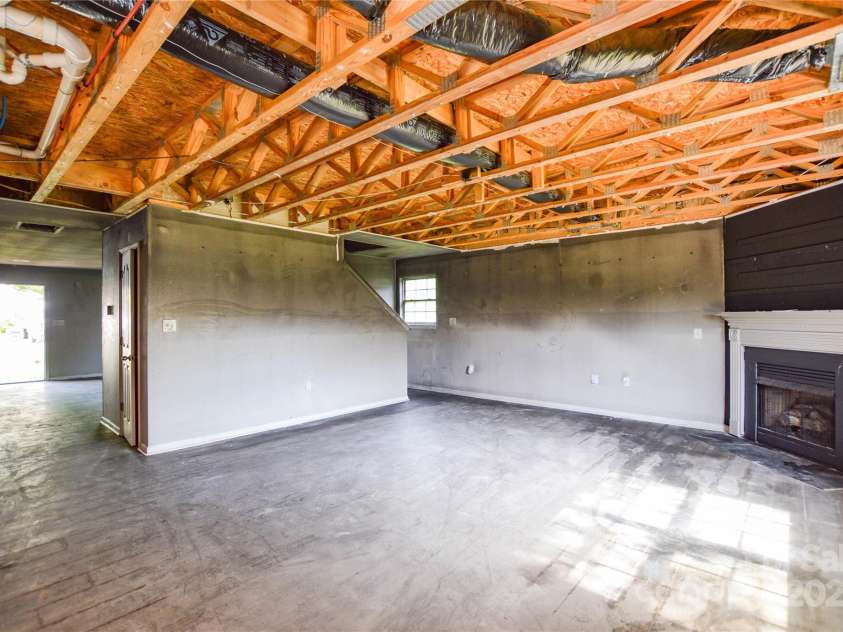 5219 Biederbeck Drive, Charlotte, NC 28212.  MLS# CAR4248712, YatesRealty ID 8667. 