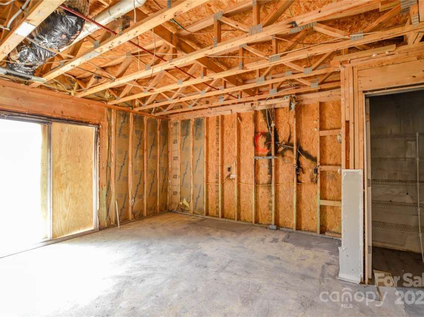 5219 Biederbeck Drive, Charlotte, NC 28212.  MLS# CAR4248712, YatesRealty ID 8667. 