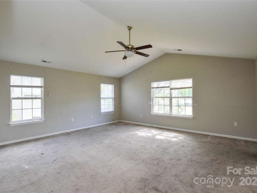 5219 Biederbeck Drive, Charlotte, NC 28212.  MLS# CAR4248712, YatesRealty ID 8667. 