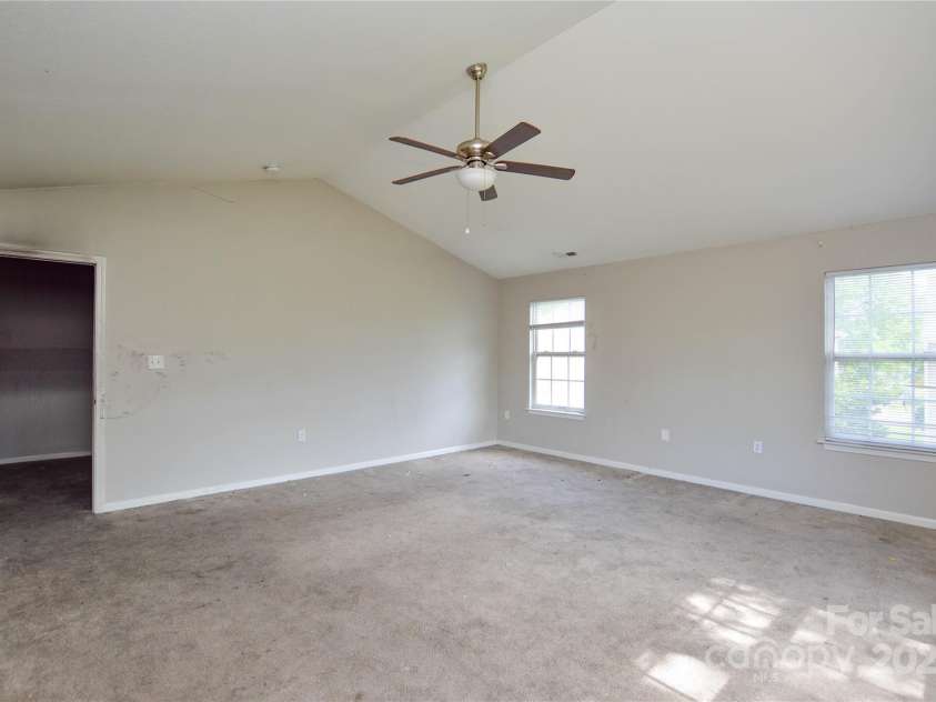 5219 Biederbeck Drive, Charlotte, NC 28212.  MLS# CAR4248712, YatesRealty ID 8667. 