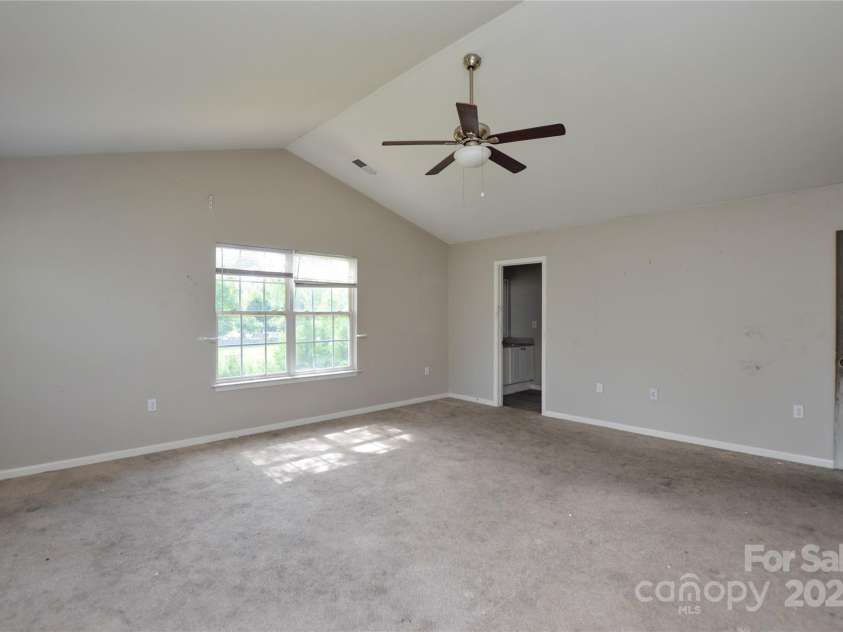 5219 Biederbeck Drive, Charlotte, NC 28212.  MLS# CAR4248712, YatesRealty ID 8667. 