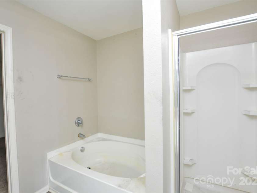 5219 Biederbeck Drive, Charlotte, NC 28212.  MLS# CAR4248712, YatesRealty ID 8667. 