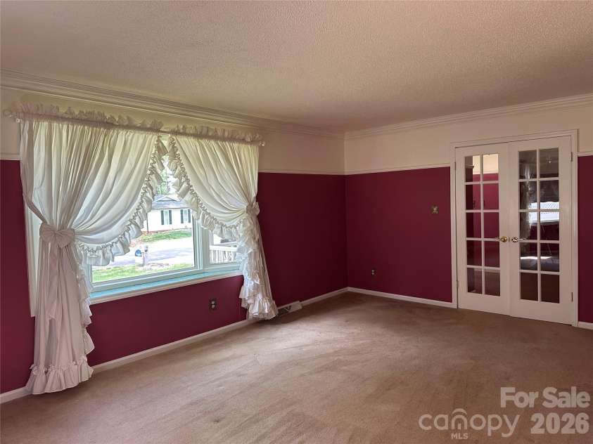 1215 Wiltshire Drive, Kannapolis, NC 28081.  MLS# CAR4360332, YatesRealty ID 8669. 