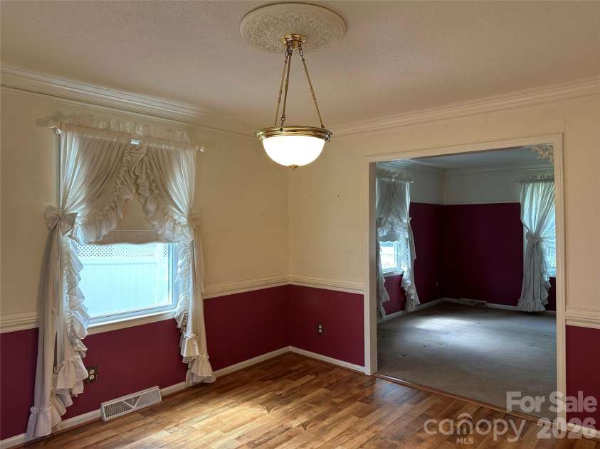 1215 Wiltshire Drive, Kannapolis, NC 28081.  MLS# CAR4360332, YatesRealty ID 8669. 