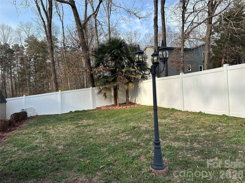 1215 Wiltshire Drive, Kannapolis, NC 28081.  MLS# CAR4360332, YatesRealty ID 8669. 