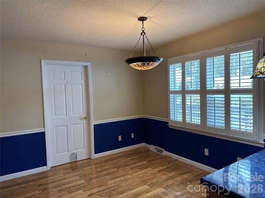 1215 Wiltshire Drive, Kannapolis, NC 28081.  MLS# CAR4360332, YatesRealty ID 8669. Breakfast
