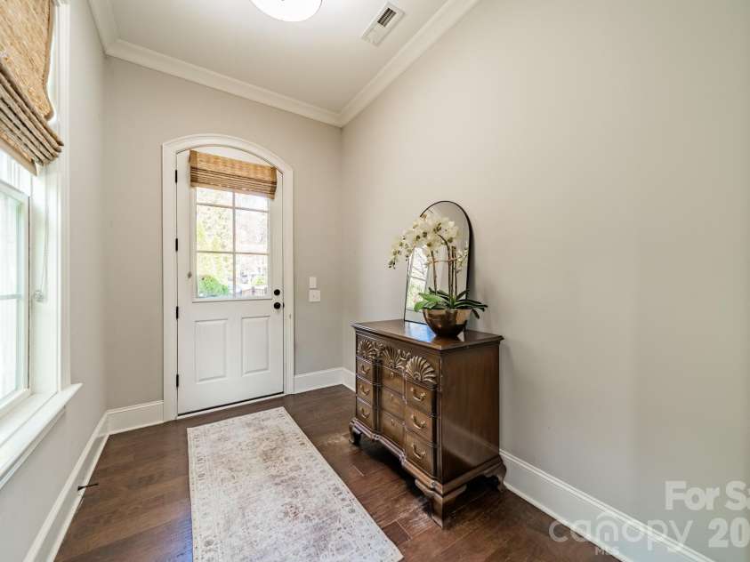 131 Boyce Road, Charlotte, NC 28211.  MLS# CAR4313027, YatesRealty ID 8671. 