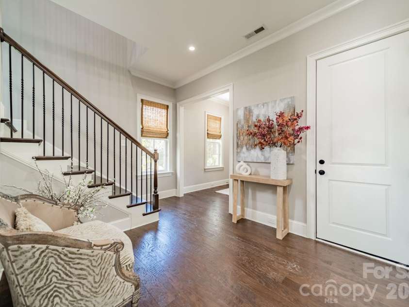 131 Boyce Road, Charlotte, NC 28211.  MLS# CAR4313027, YatesRealty ID 8671. 