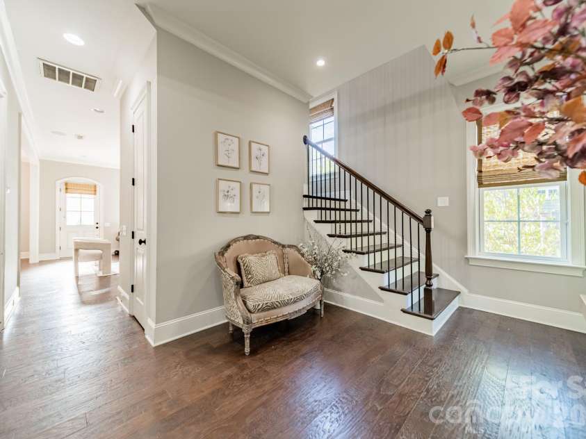 131 Boyce Road, Charlotte, NC 28211.  MLS# CAR4313027, YatesRealty ID 8671. 