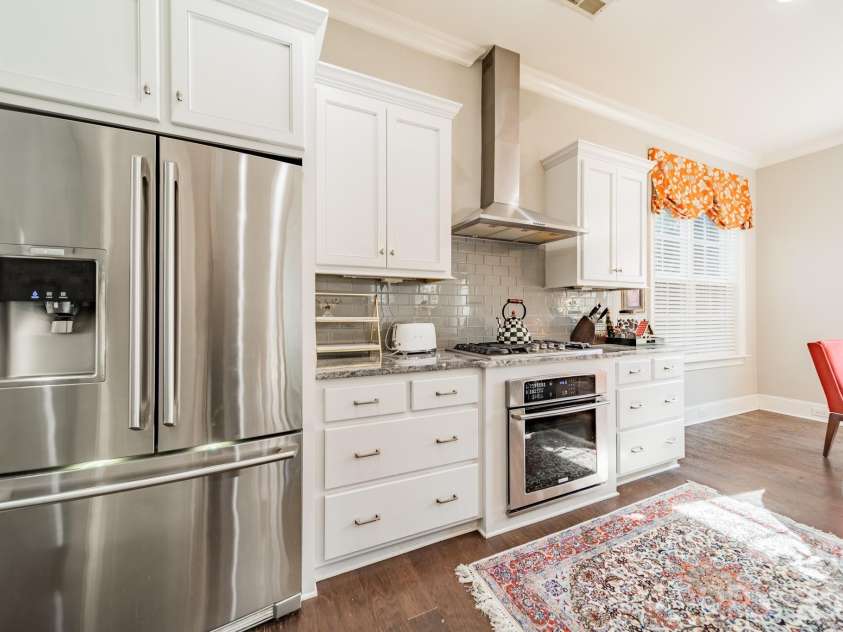 131 Boyce Road, Charlotte, NC 28211.  MLS# CAR4313027, YatesRealty ID 8671. 