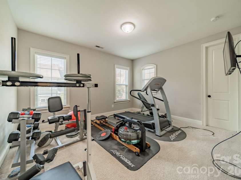 131 Boyce Road, Charlotte, NC 28211.  MLS# CAR4313027, YatesRealty ID 8671. 
